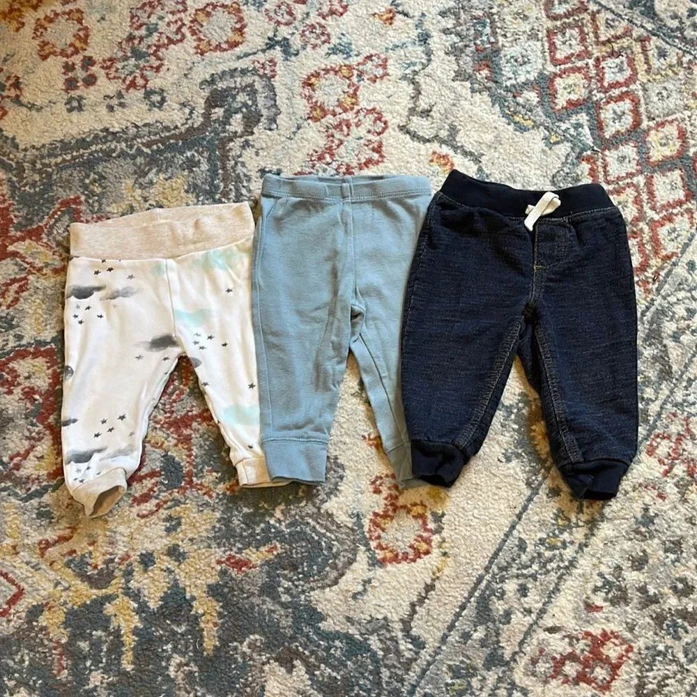 Set of 3 Baby pants leggings jeans size 6-9 months